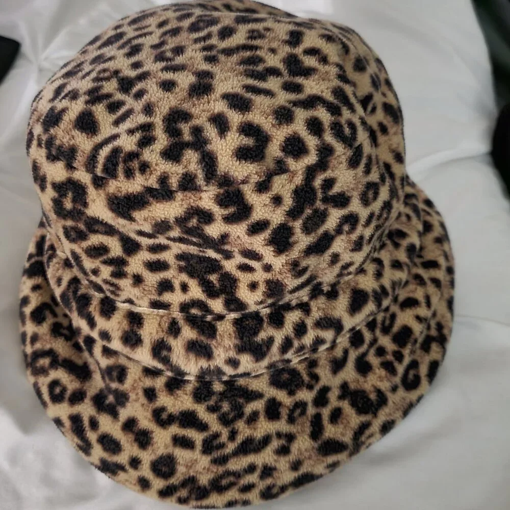 Leopard hat - Picture 6 of 7